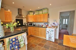 Kitchen- click for photo gallery